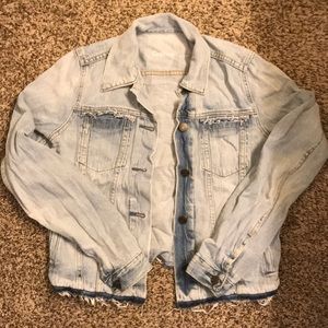 Gap light wash raw hem denim jacket SMALL